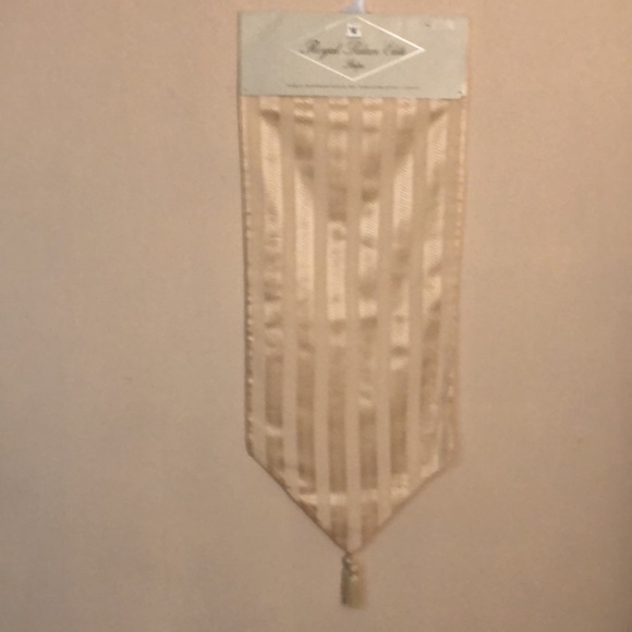 Runner. - Picture 3 of 5